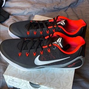 Kobe IX 9 EM Laser Crimson